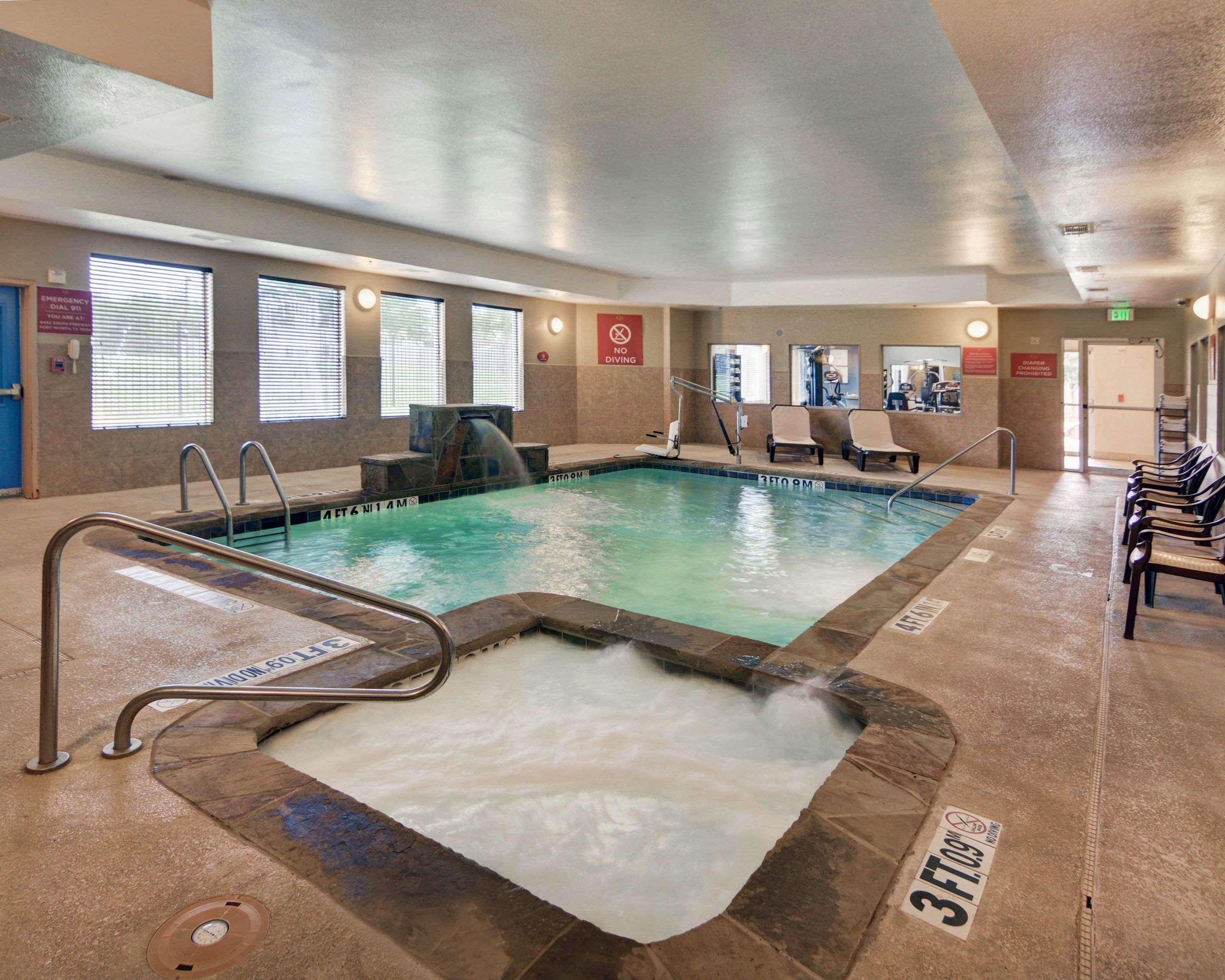 Comfort Suites Fort Worth South Exteriér fotografie